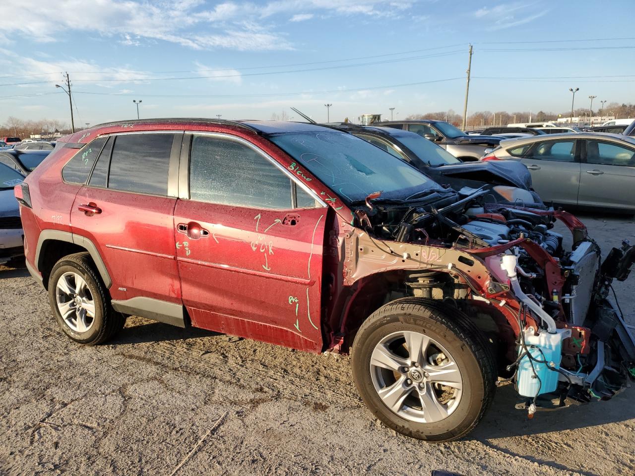 2022 TOYOTA RAV4 XLE VIN:4T3RWRFV0NU069397