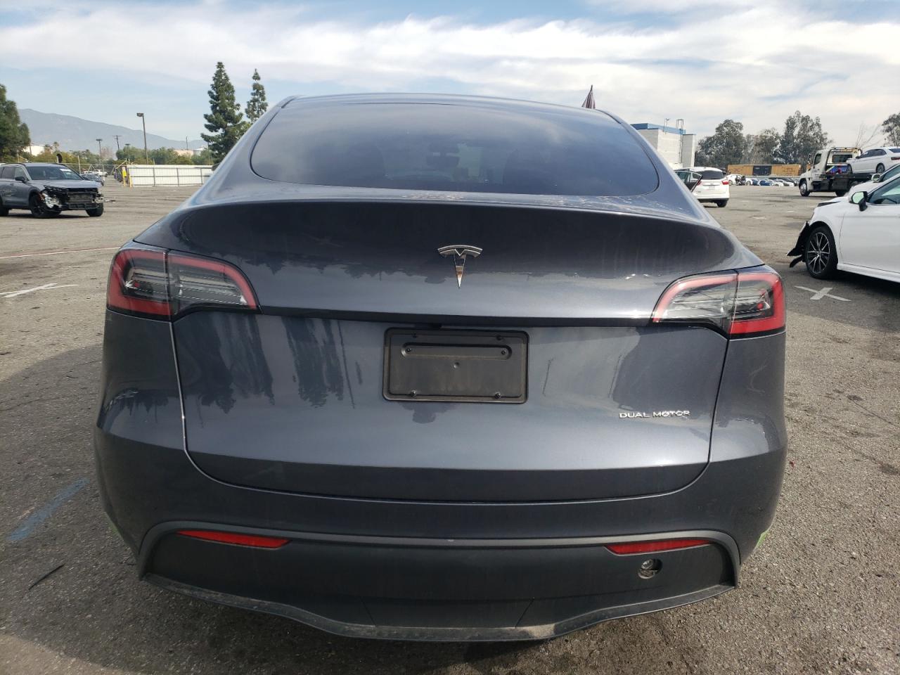 2023 TESLA MODEL Y  VIN:7SAYGDEE0PA079126