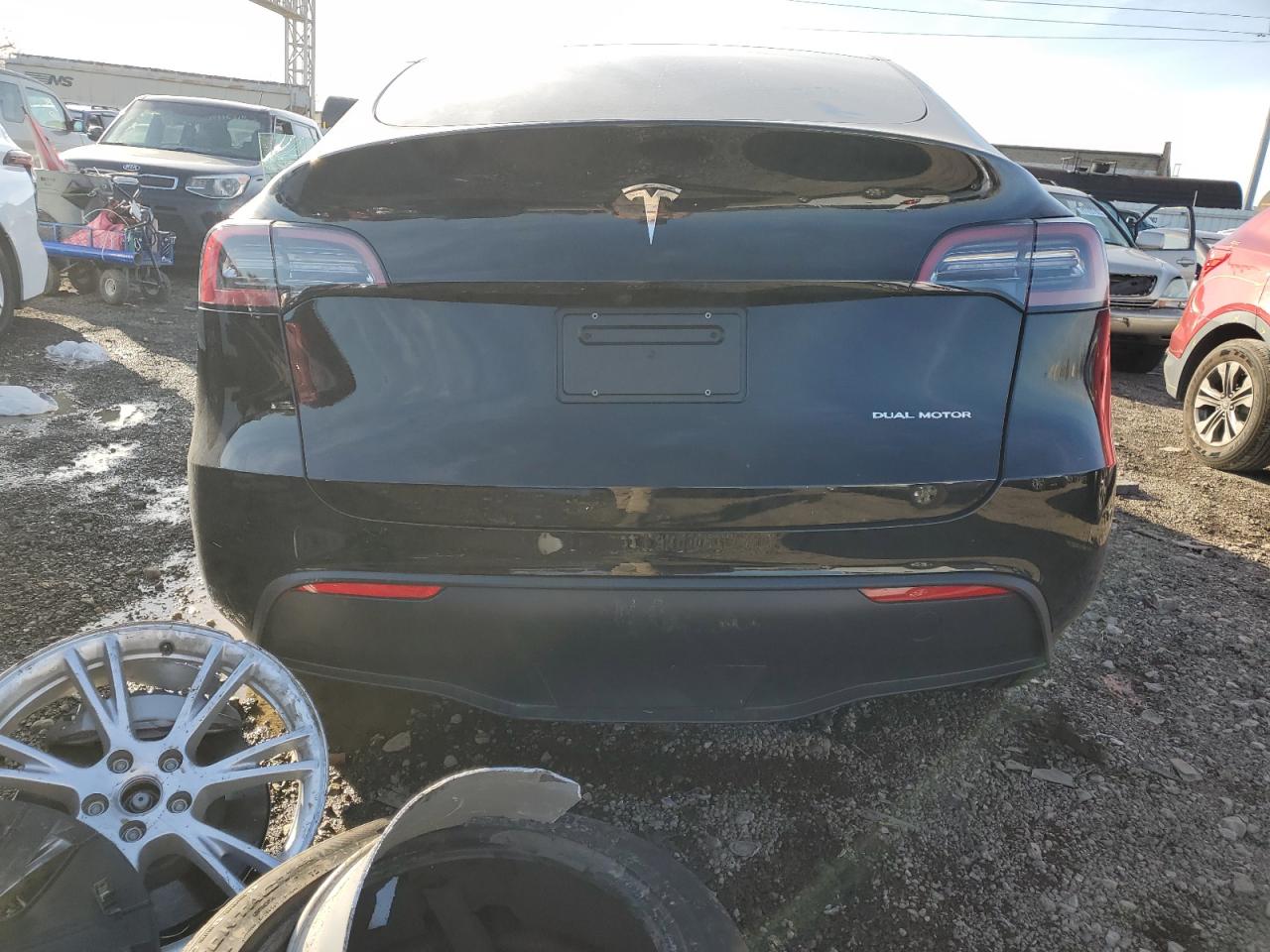 2023 TESLA MODEL Y  VIN:7SAYGAEE7PF888656