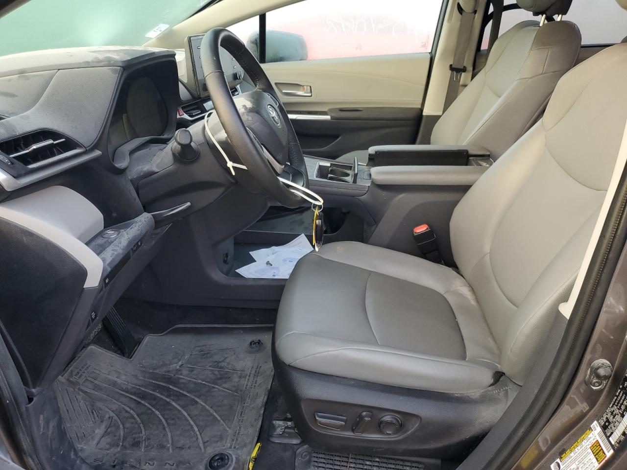 2022 TOYOTA SIENNA XLE VIN:5TDYRKEC8NS114940
