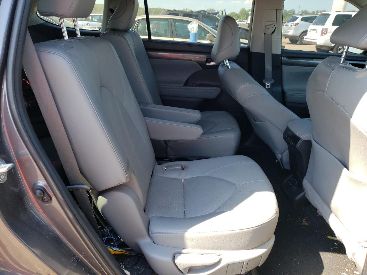 2022 TOYOTA HIGHLANDER HYBRID LIMITED VIN:5TDXBRCHXNS554293