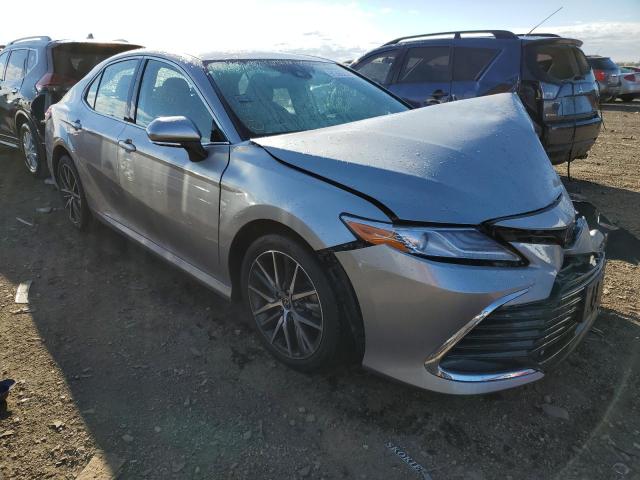 2021 TOYOTA CAMRY XLE VIN: 4T1F11BK8MU041031