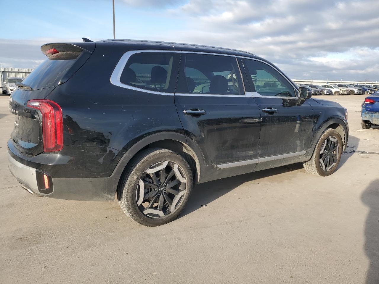 2023 KIA TELLURIDE S VIN:5XYP64GC5PG365511