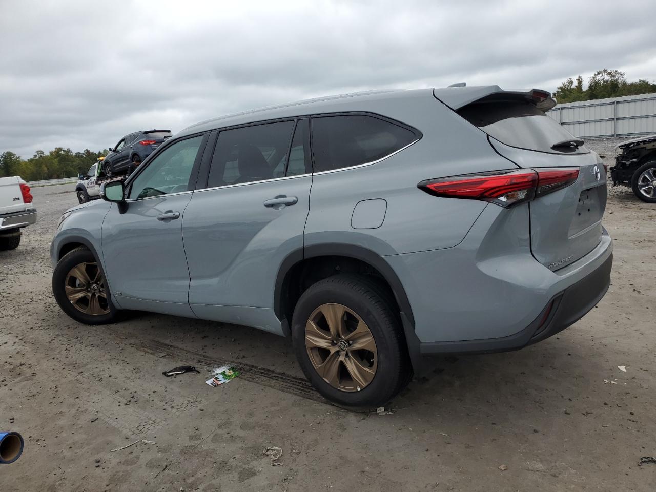 2022 TOYOTA HIGHLANDER HYBRID XLE VIN:5TDABRCH5NS544888