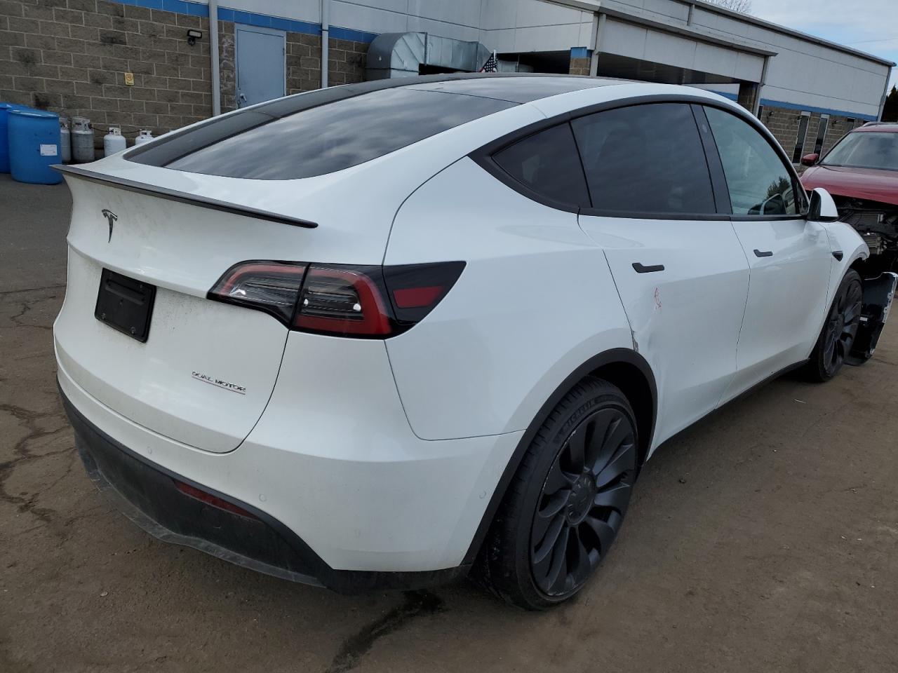 2022 TESLA MODEL Y  VIN:7SAYGDEF1NF506550