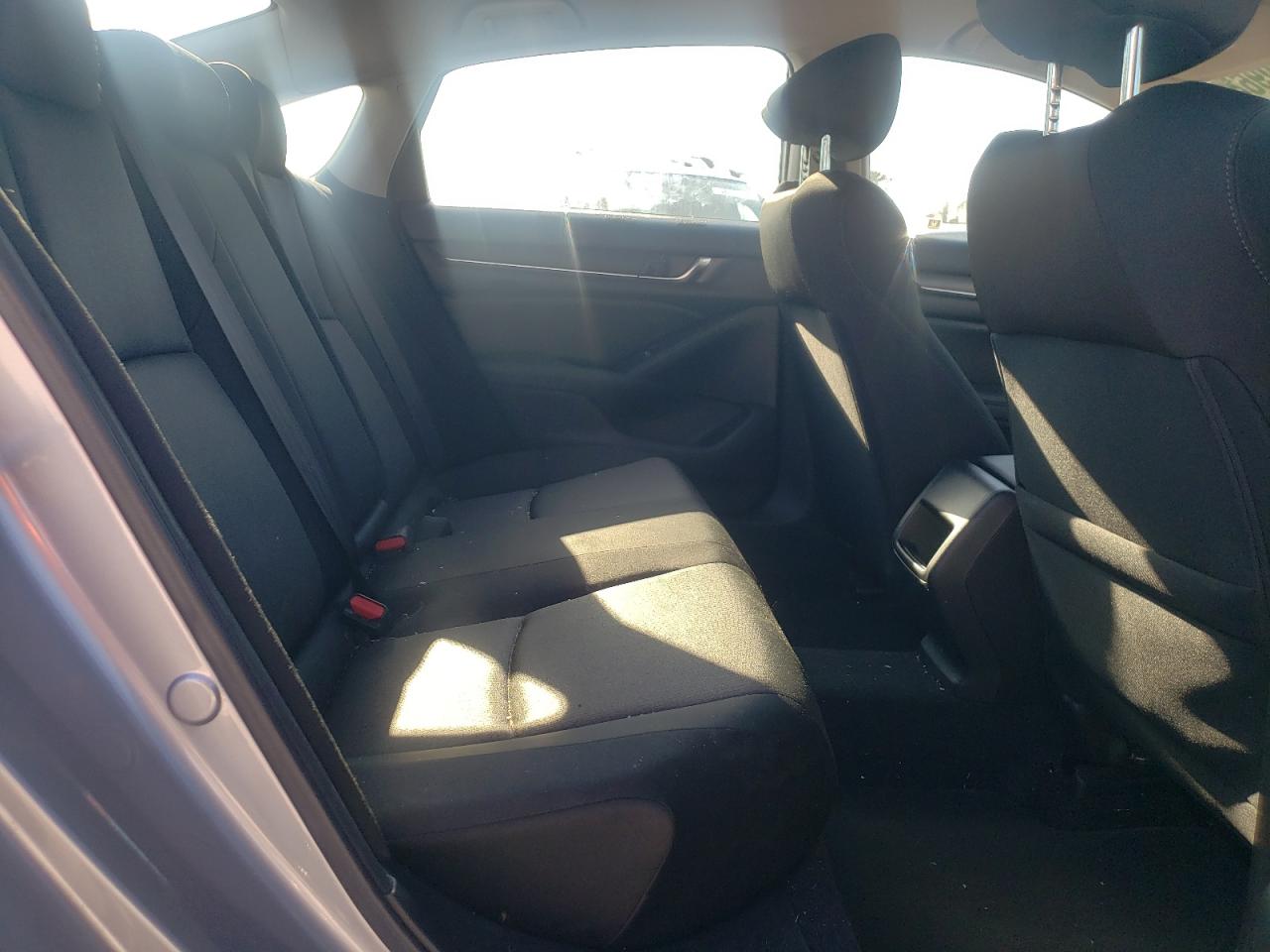 2022 HONDA ACCORD LX VIN:1HGCV1F19NA056171