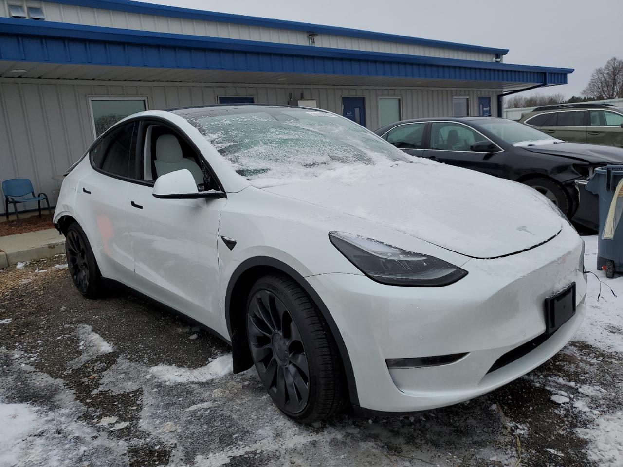 2022 TESLA MODEL Y  VIN:7SAYGDEF0NF405564