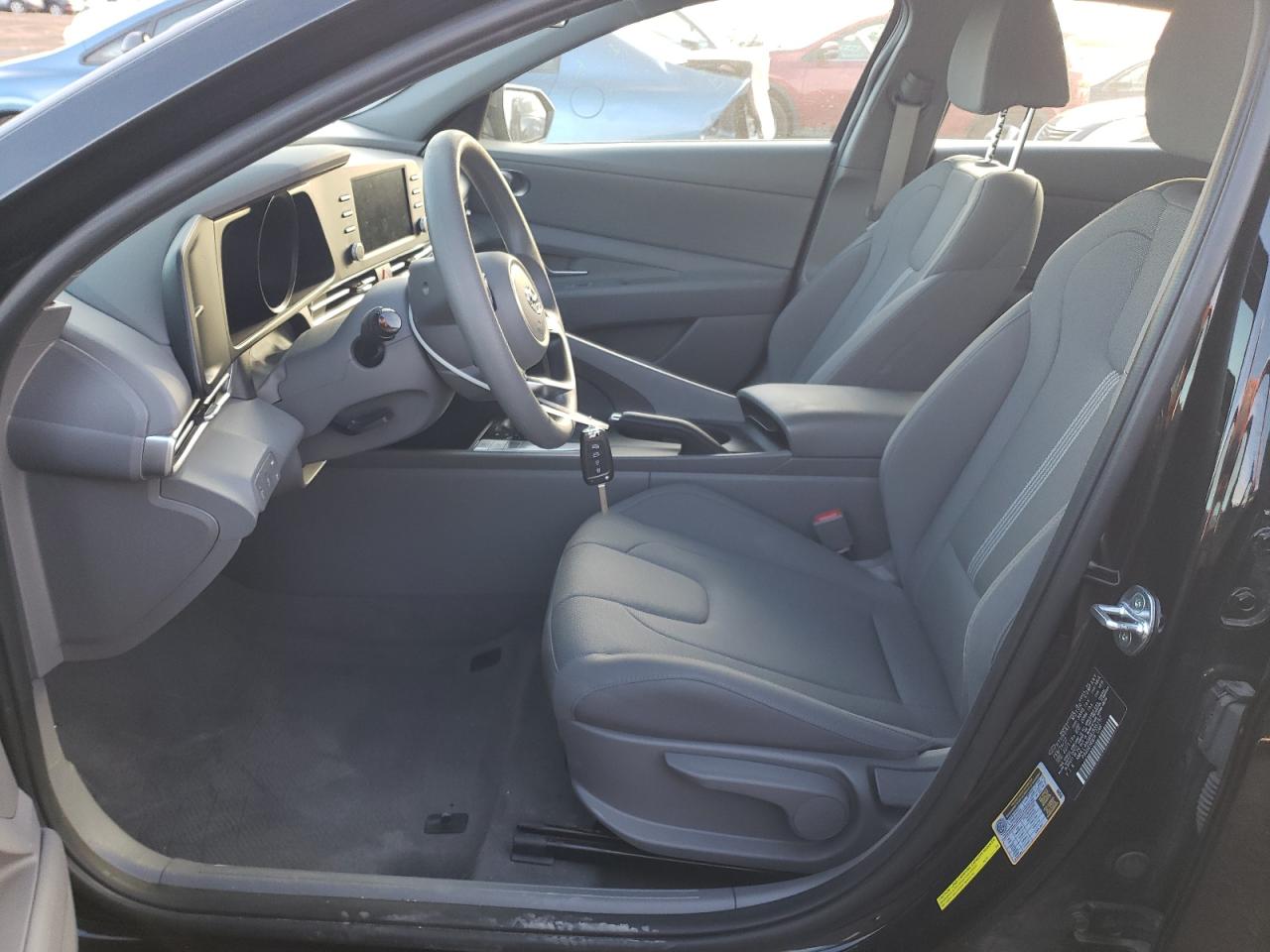 2022 HYUNDAI ELANTRA SE VIN:KMHLL4AG4NU335197
