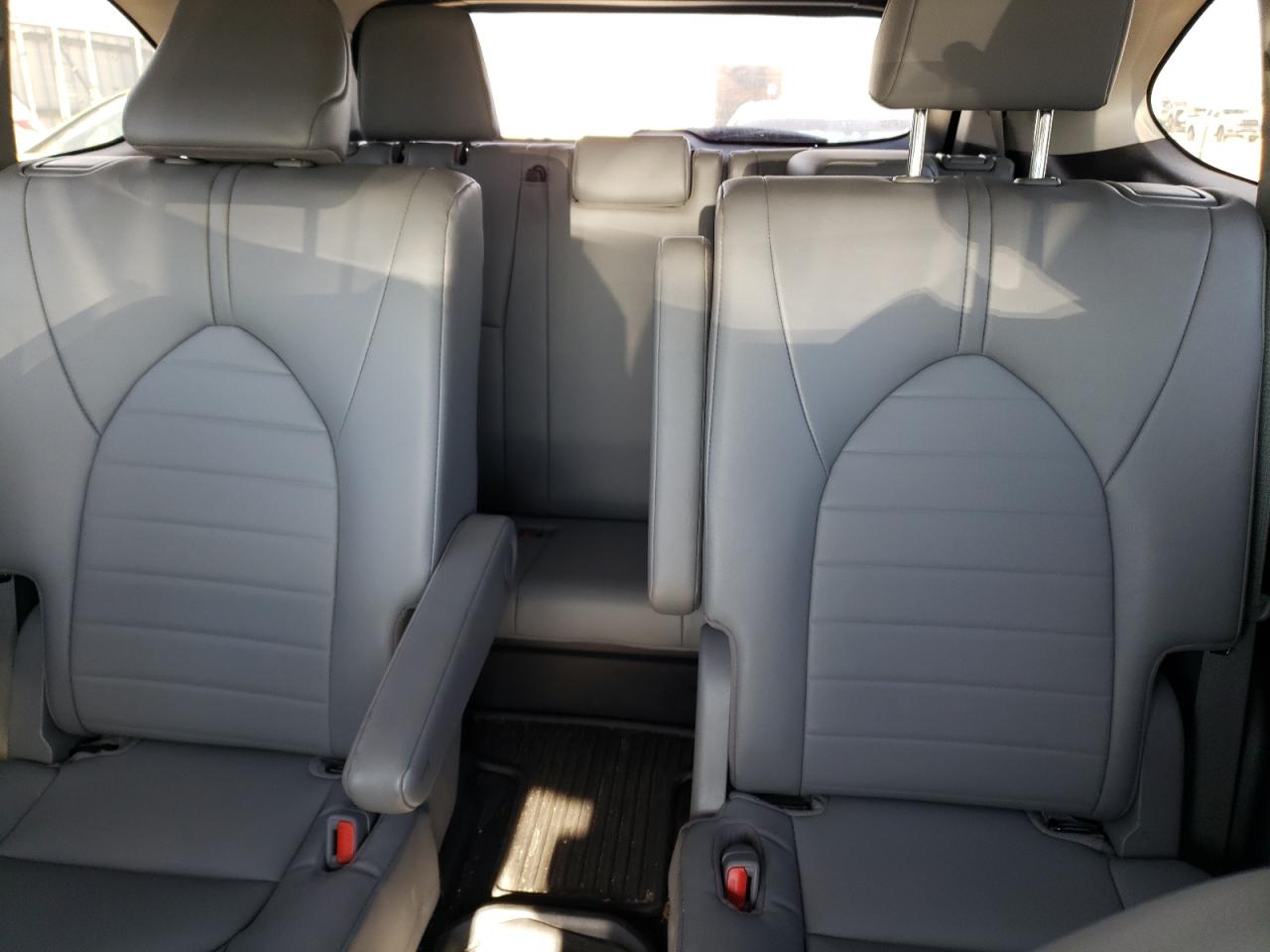 2022 TOYOTA HIGHLANDER XLE VIN:5TDGZRBH1NS579547