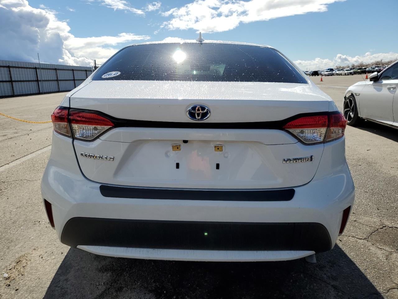 2022 TOYOTA COROLLA LE VIN:JTDEAMDE0NJ051158