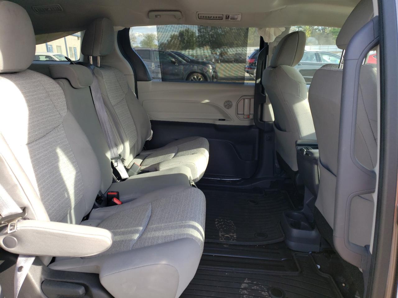 2022 TOYOTA SIENNA LE VIN:5TDBSKFC8NS051301