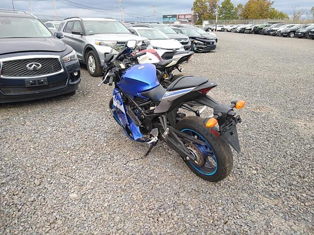 2021 YAMAHA YZFR3 A VIN: MH3RH18Y2MK005518