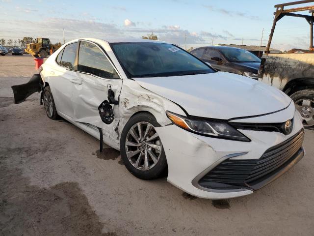 2021 TOYOTA CAMRY LE VIN: 4T1C11AK2MU523143