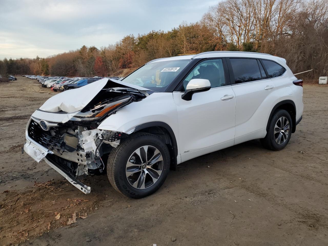 2024 TOYOTA HIGHLANDER HYBRID XLE VIN:5TDKBRCH3RS604127