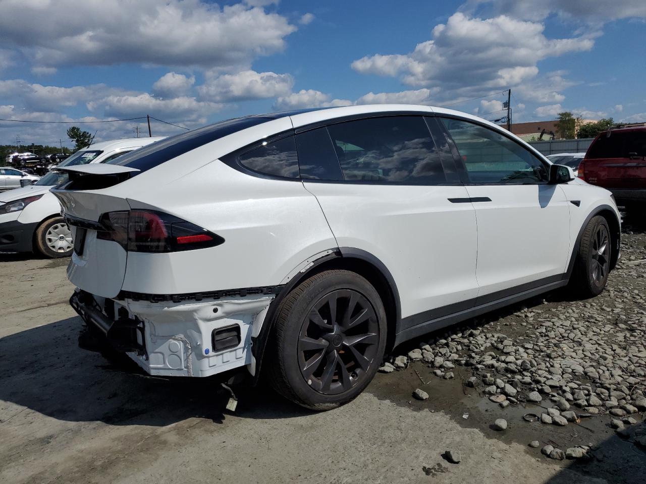 2022 TESLA MODEL X  VIN:7SAXCBE56NF336012