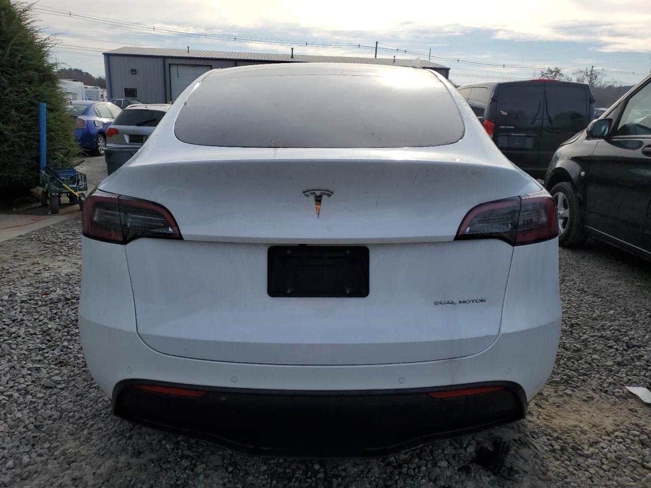 2022 TESLA MODEL Y  VIN:7SAYGDEEXNF384679