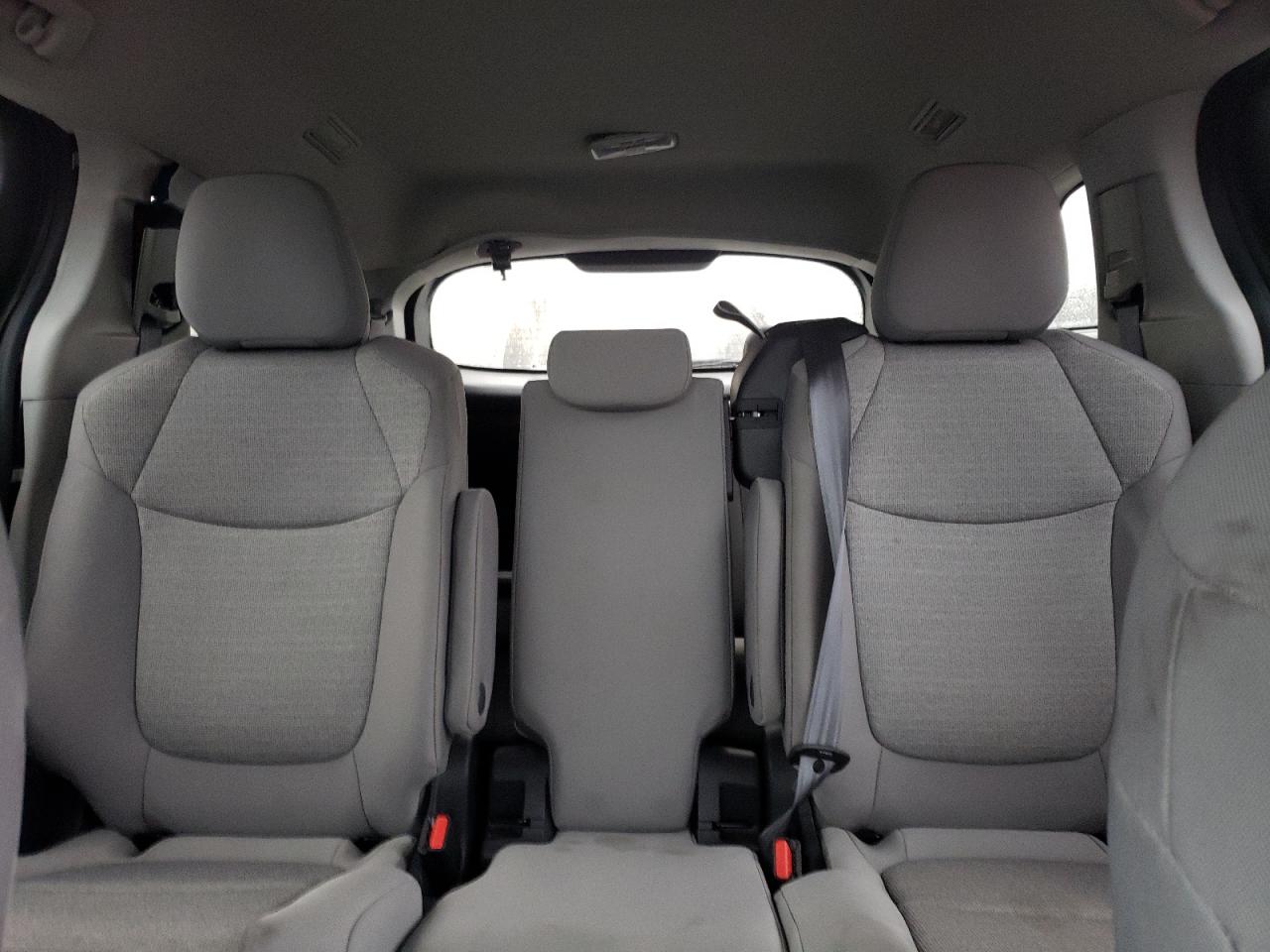 2022 TOYOTA SIENNA LE VIN:5TDBSKFC8NS063030