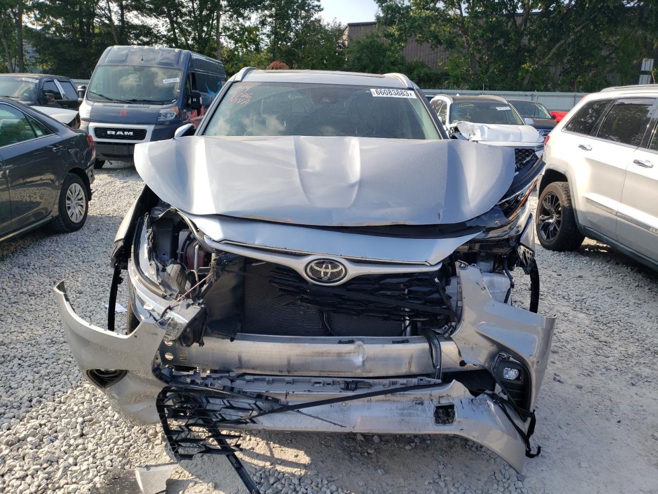 2022 TOYOTA HIGHLANDER XLE VIN:5TDGZRBH9NS230183