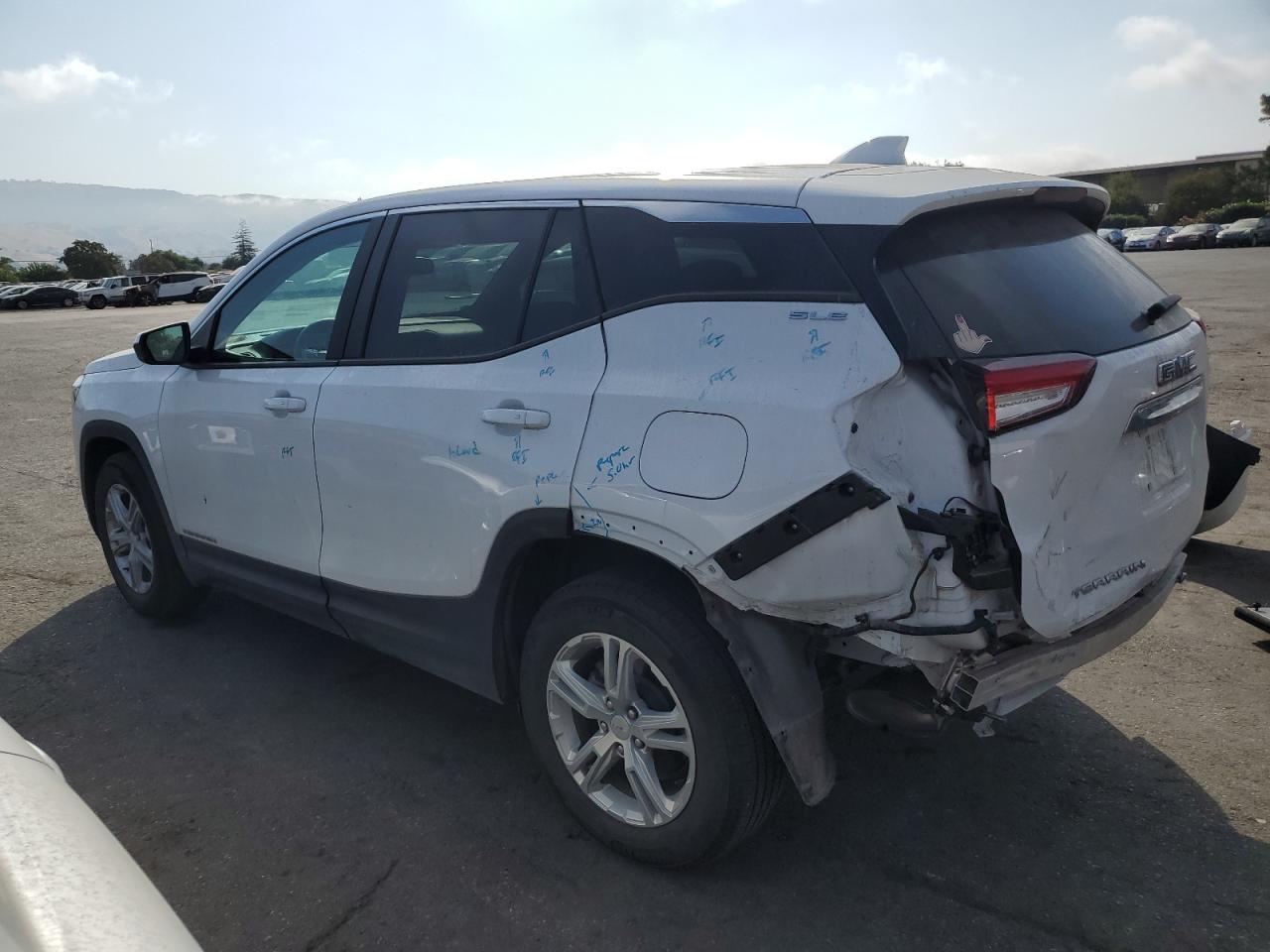2022 GMC TERRAIN SLE VIN:3GKALMEV6NL113375