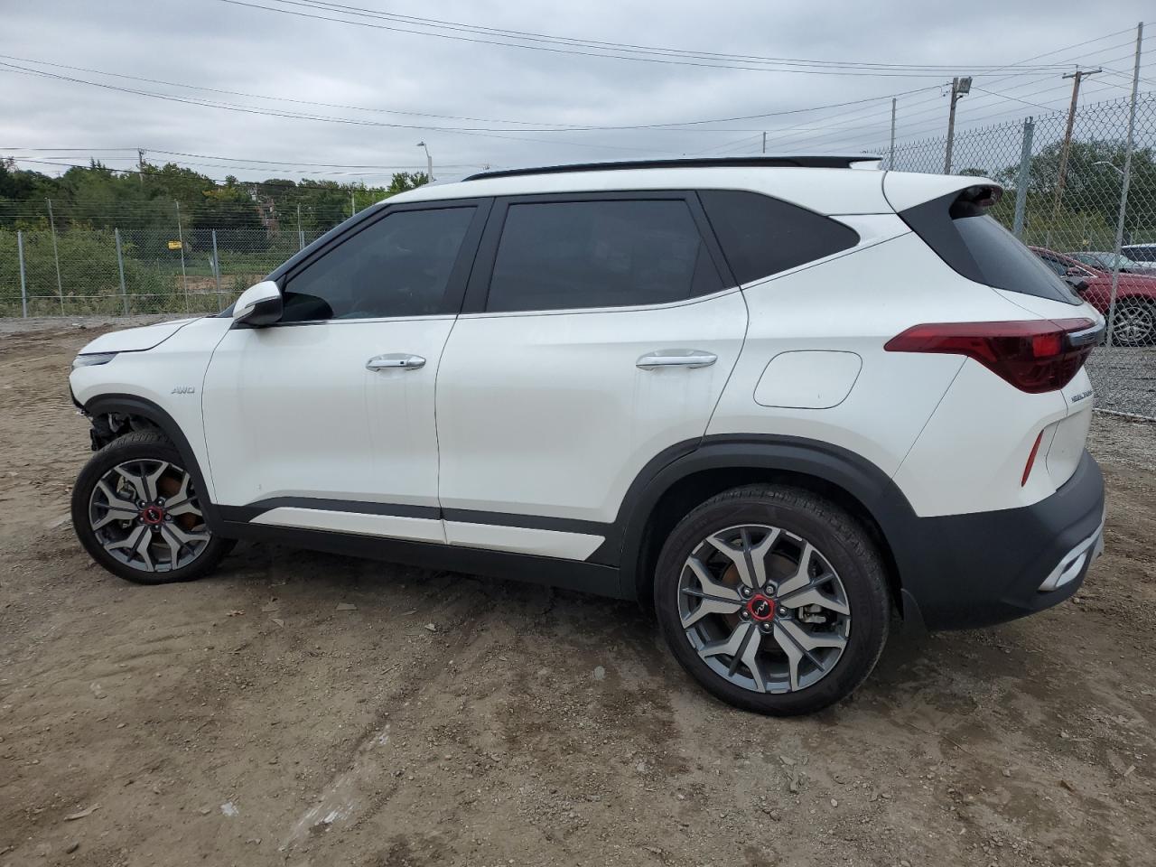 2022 KIA SELTOS SX VIN:KNDETCA28N7254911