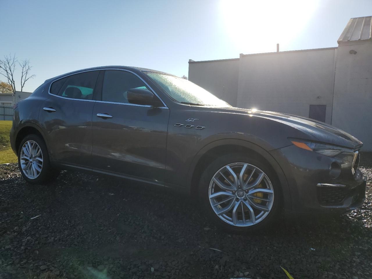 2022 MASERATI LEVANTE BASE VIN:ZN661XUA3NX383576