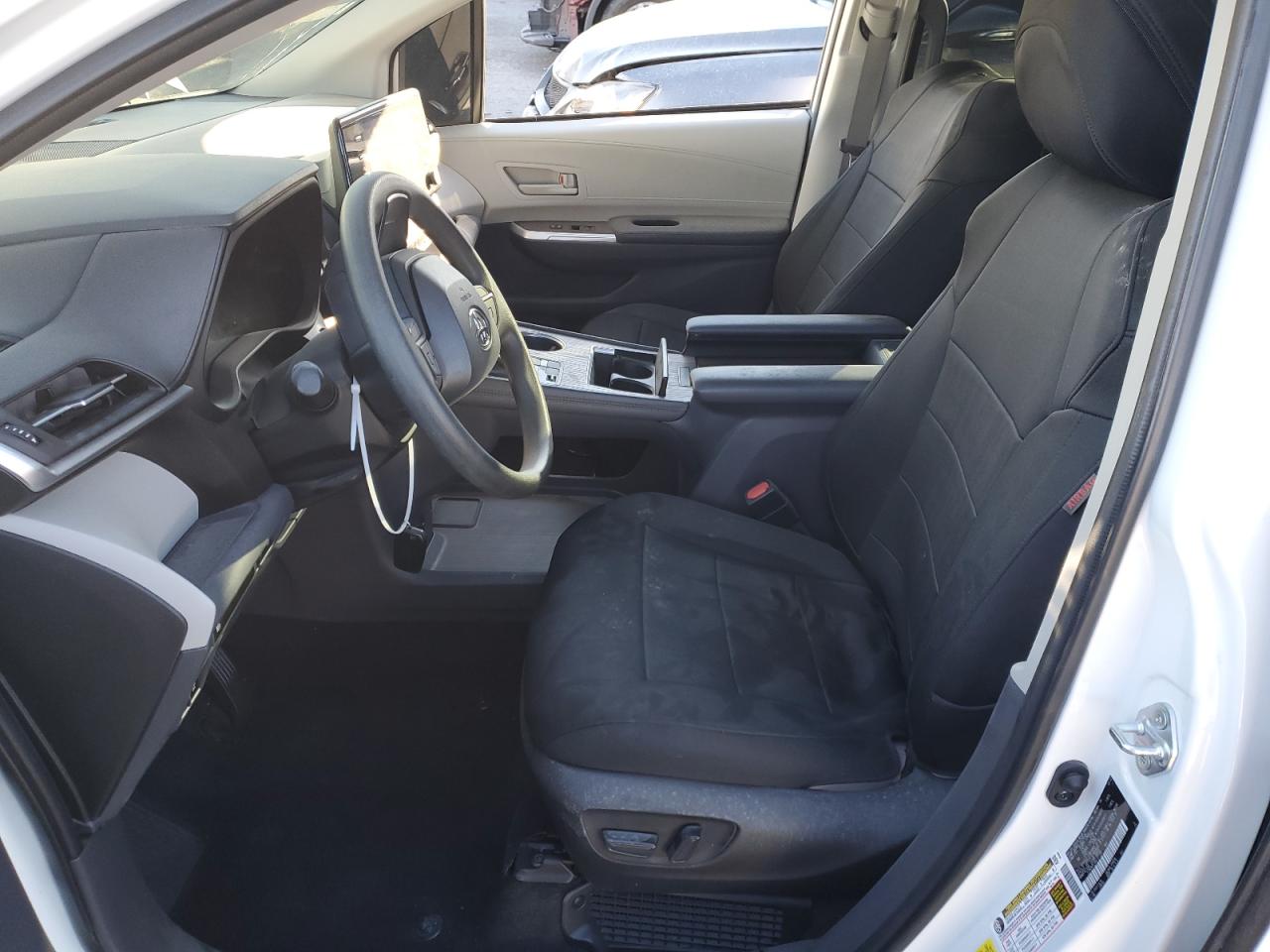 2022 TOYOTA SIENNA LE VIN:5TDKRKEC8NS107265