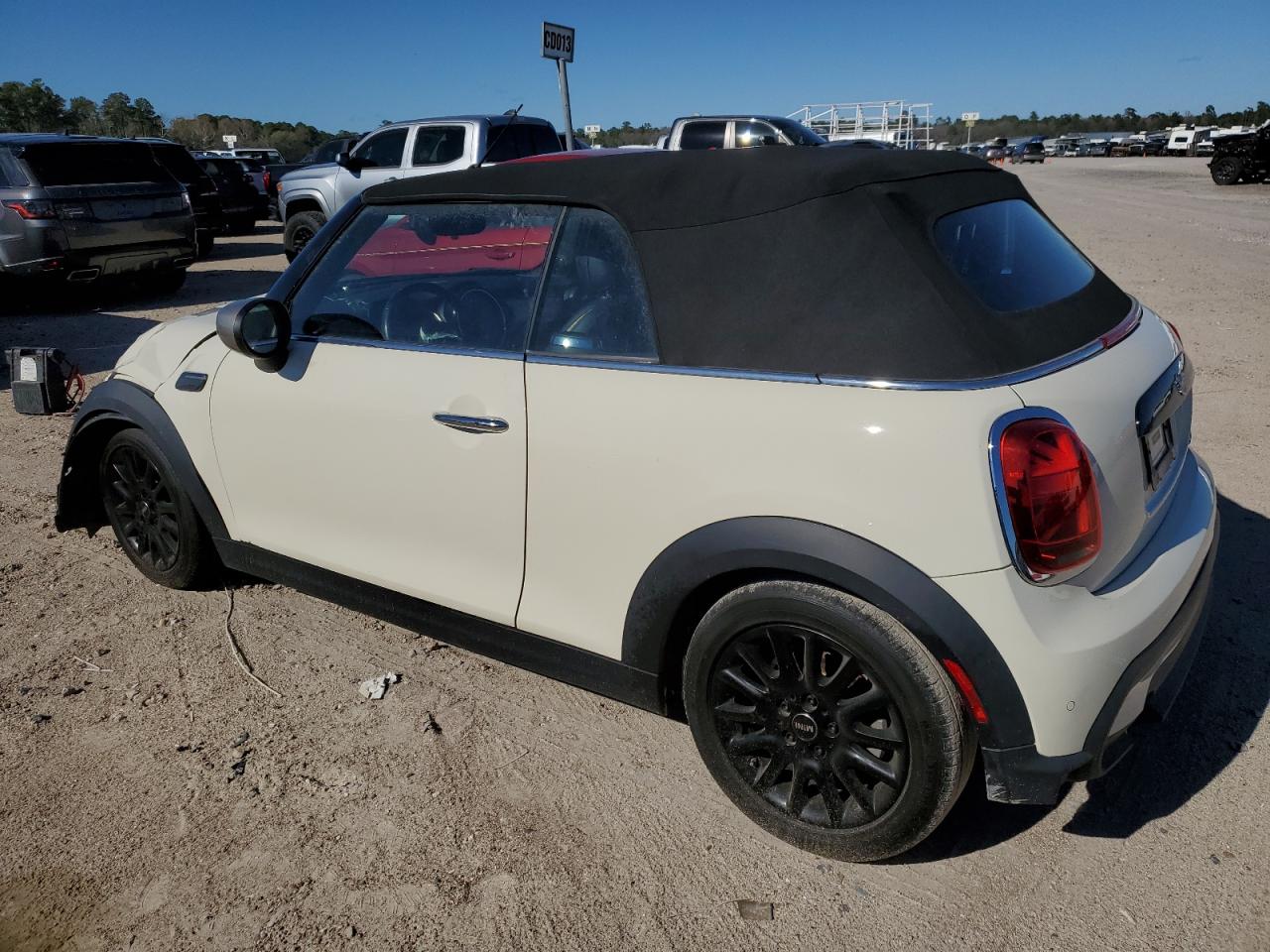 2022 MINI COOPER  VIN:WMW23DL01N3N50071