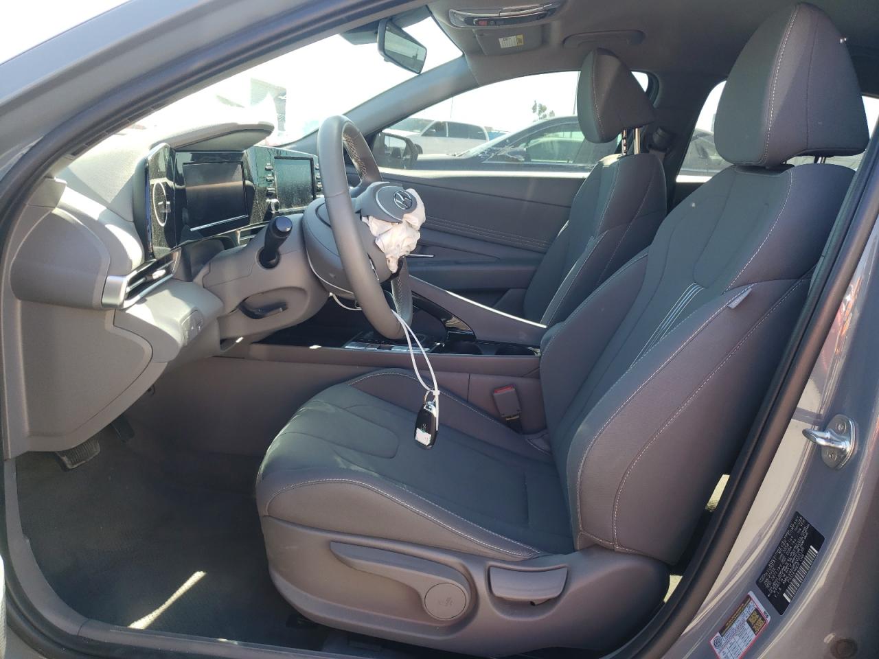 2022 HYUNDAI ELANTRA SEL VIN:KMHLS4AG8NU323198