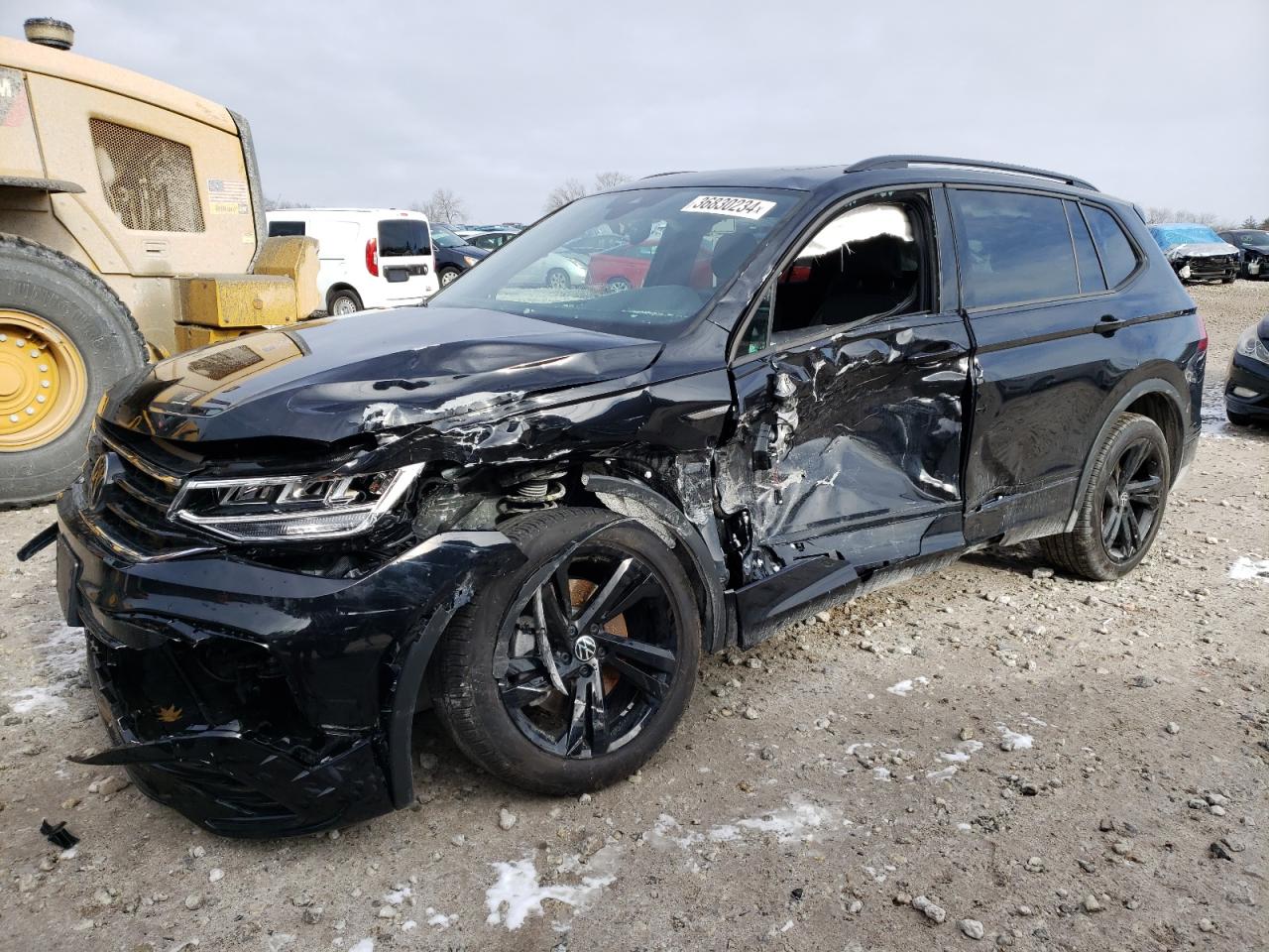 2023 VOLKSWAGEN TIGUAN SE R-LINE BLACK VIN:3VV8B7AX4PM141454