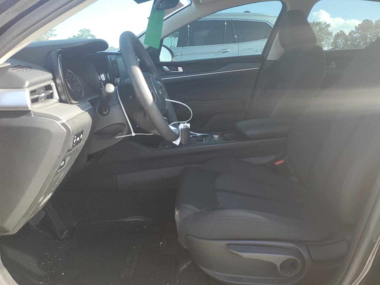 2022 KIA K5 LXS VIN:5XXG14J28NG137017