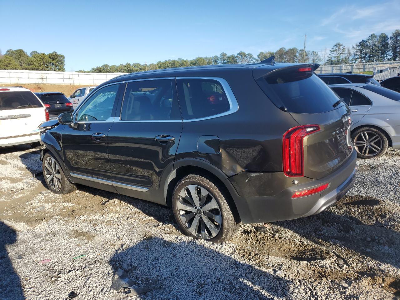 2022 KIA TELLURIDE S VIN:5XYP64HC4NG228071