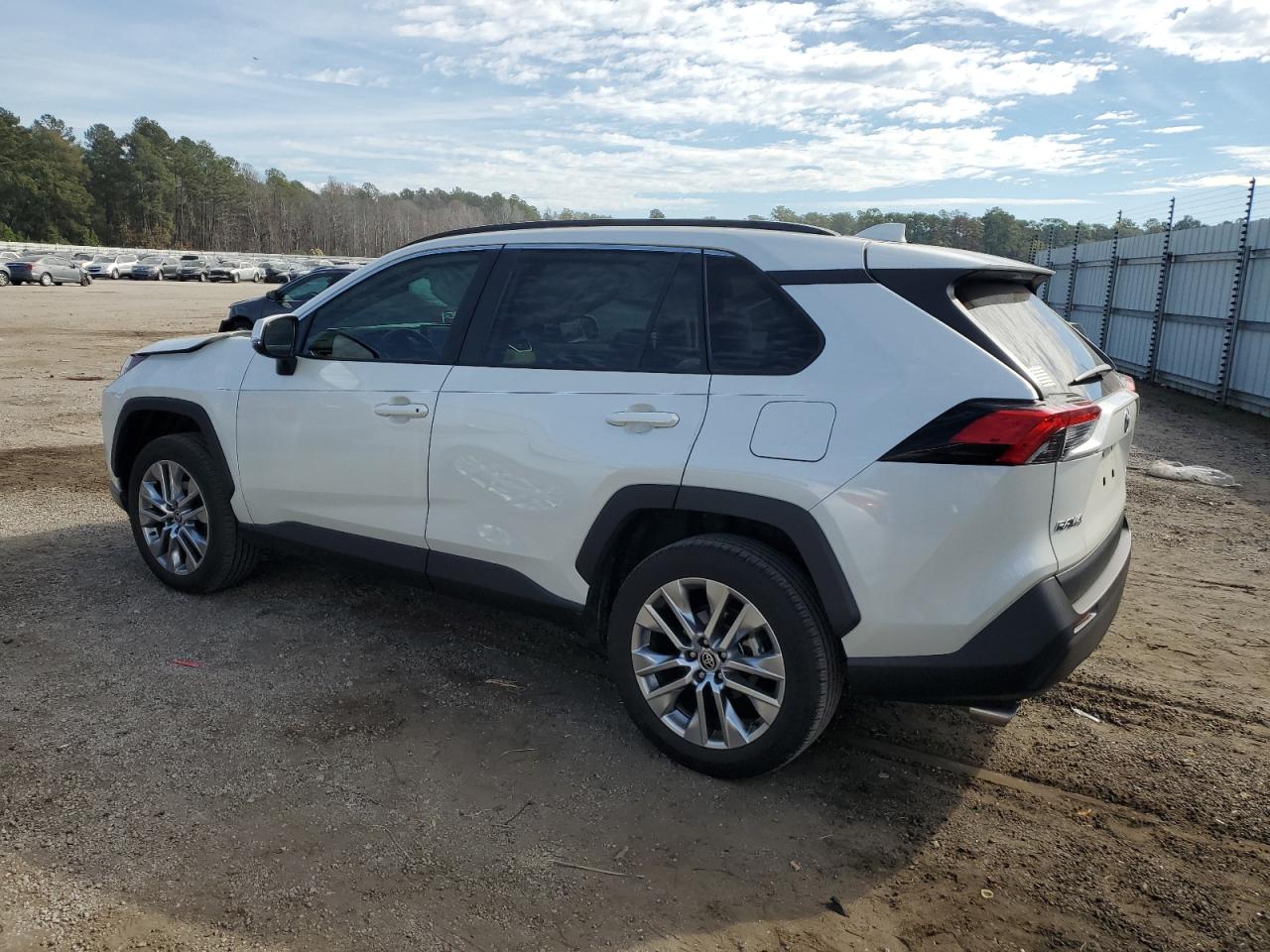 2022 TOYOTA RAV4 XLE PREMIUM VIN:2T3C1RFVXNW203269