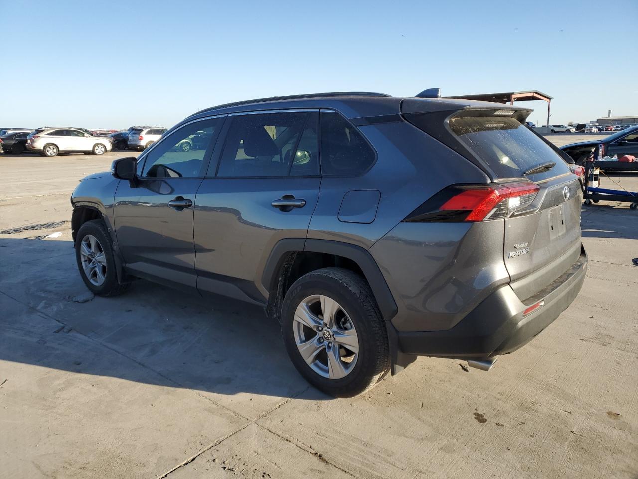2022 TOYOTA RAV4 XLE VIN:2T3W1RFV1NC211503