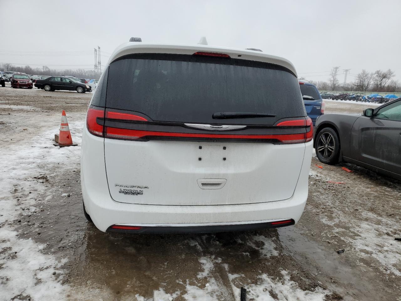 2022 CHRYSLER PACIFICA TOURING L VIN:2C4RC1BG5NR173119