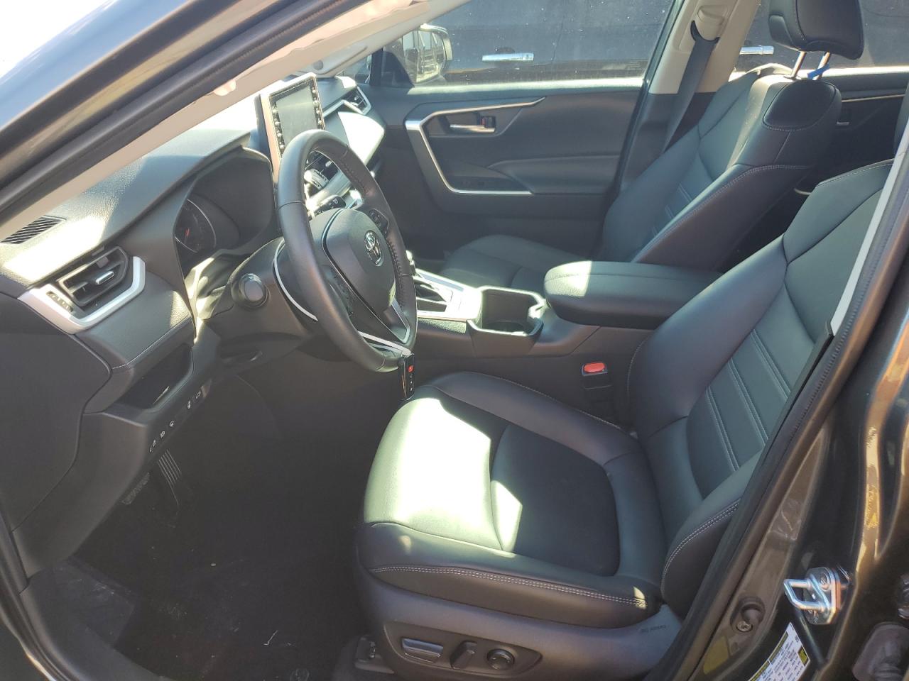 2022 TOYOTA RAV4 XLE PREMIUM VIN:2T3C1RFV8NC177918