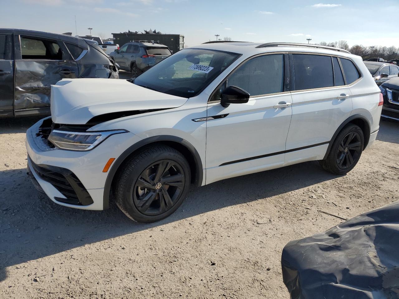 2023 VOLKSWAGEN TIGUAN SE R-LINE BLACK VIN:3VV8B7AX0PM070589