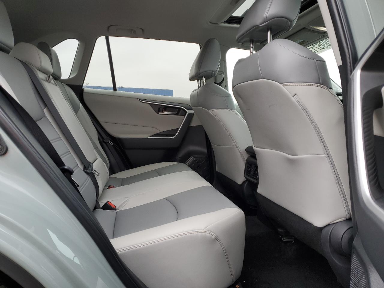 2022 TOYOTA RAV4 XLE PREMIUM VIN:2T3A1RFV6NW276663