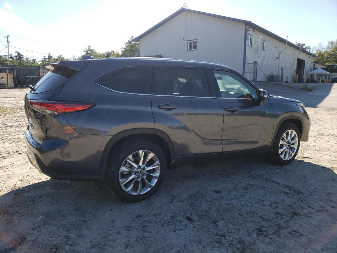 2023 TOYOTA HIGHLANDER L VIN:5TDKDRBH6PS517444