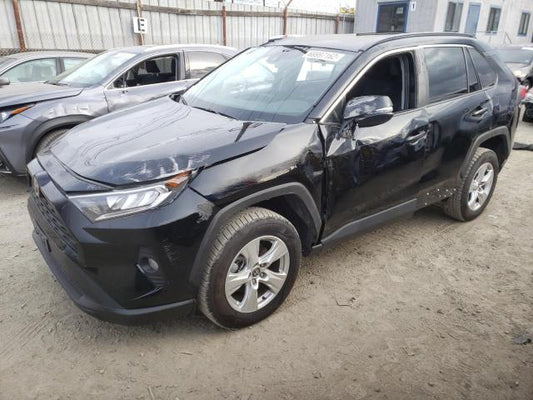 2021 TOYOTA RAV4 XLE VIN: 2T3W1RFV0MW133843
