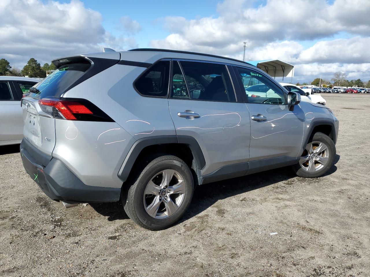 2022 TOYOTA RAV4 XLE VIN:2T3W1RFV6NW197158