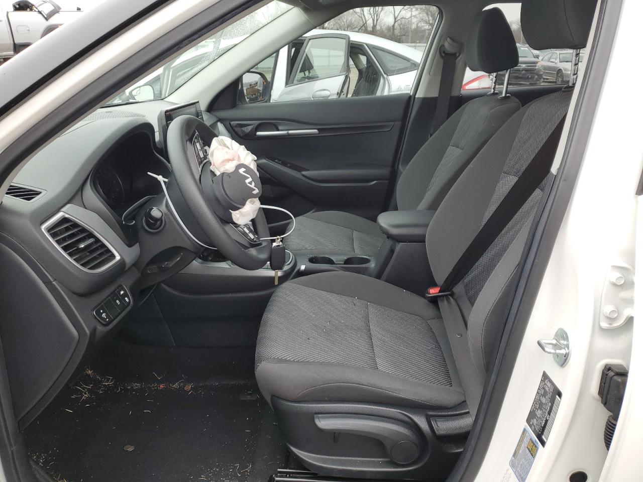 2023 KIA SELTOS LX VIN:KNDEPCAA6P7430756