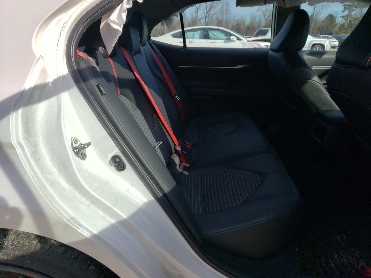 2022 TOYOTA CAMRY TRD VIN:4T1KZ1AK1NU068579