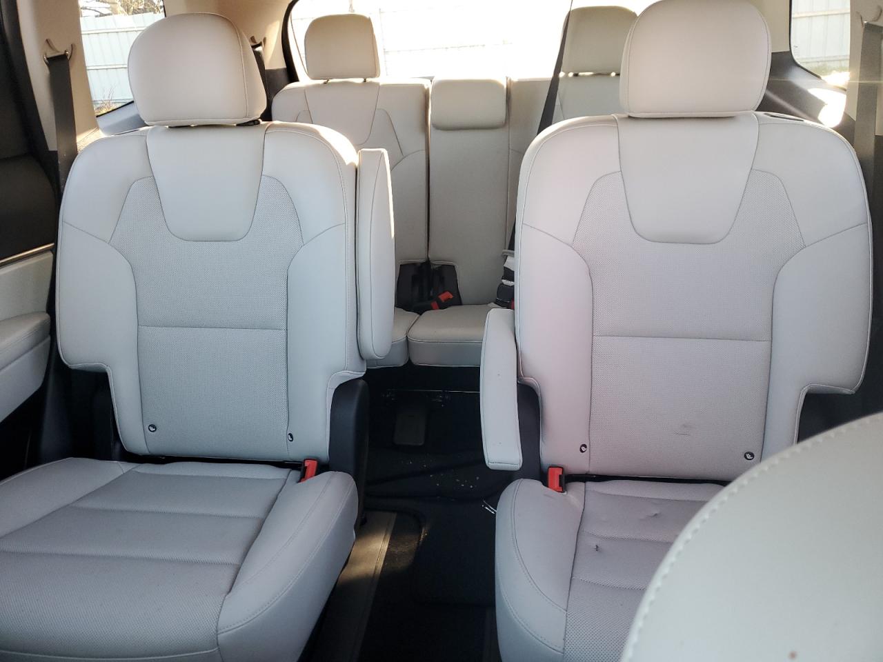 2022 KIA TELLURIDE S VIN:5XYP64HC4NG228071