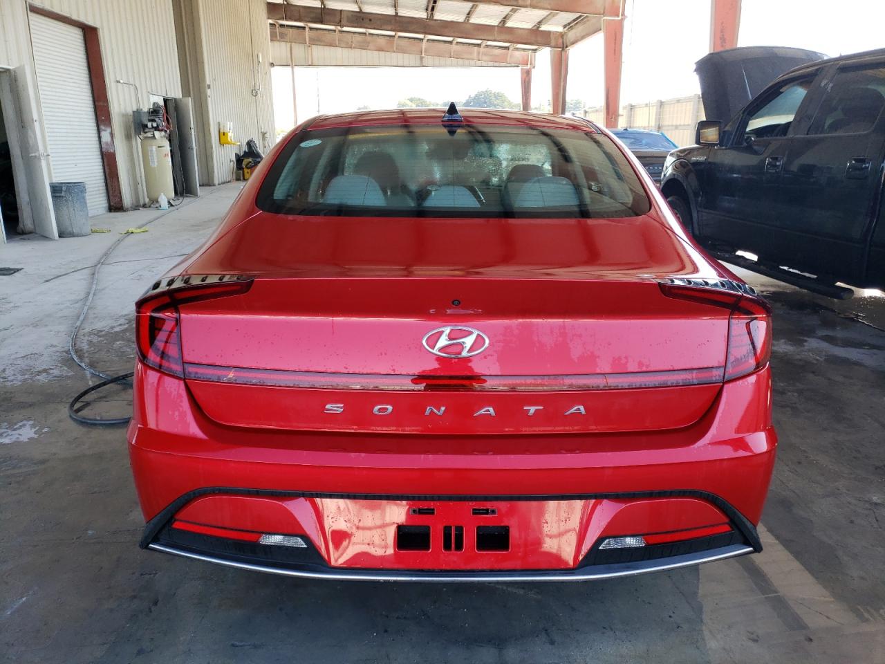 2022 HYUNDAI SONATA SE VIN:41368323