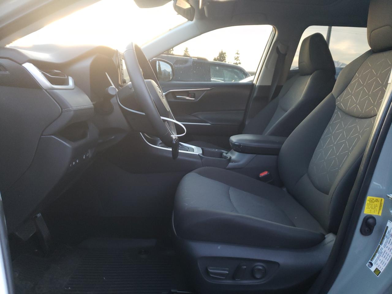 2022 TOYOTA RAV4 XLE VIN:2T3W1RFV3NW214479