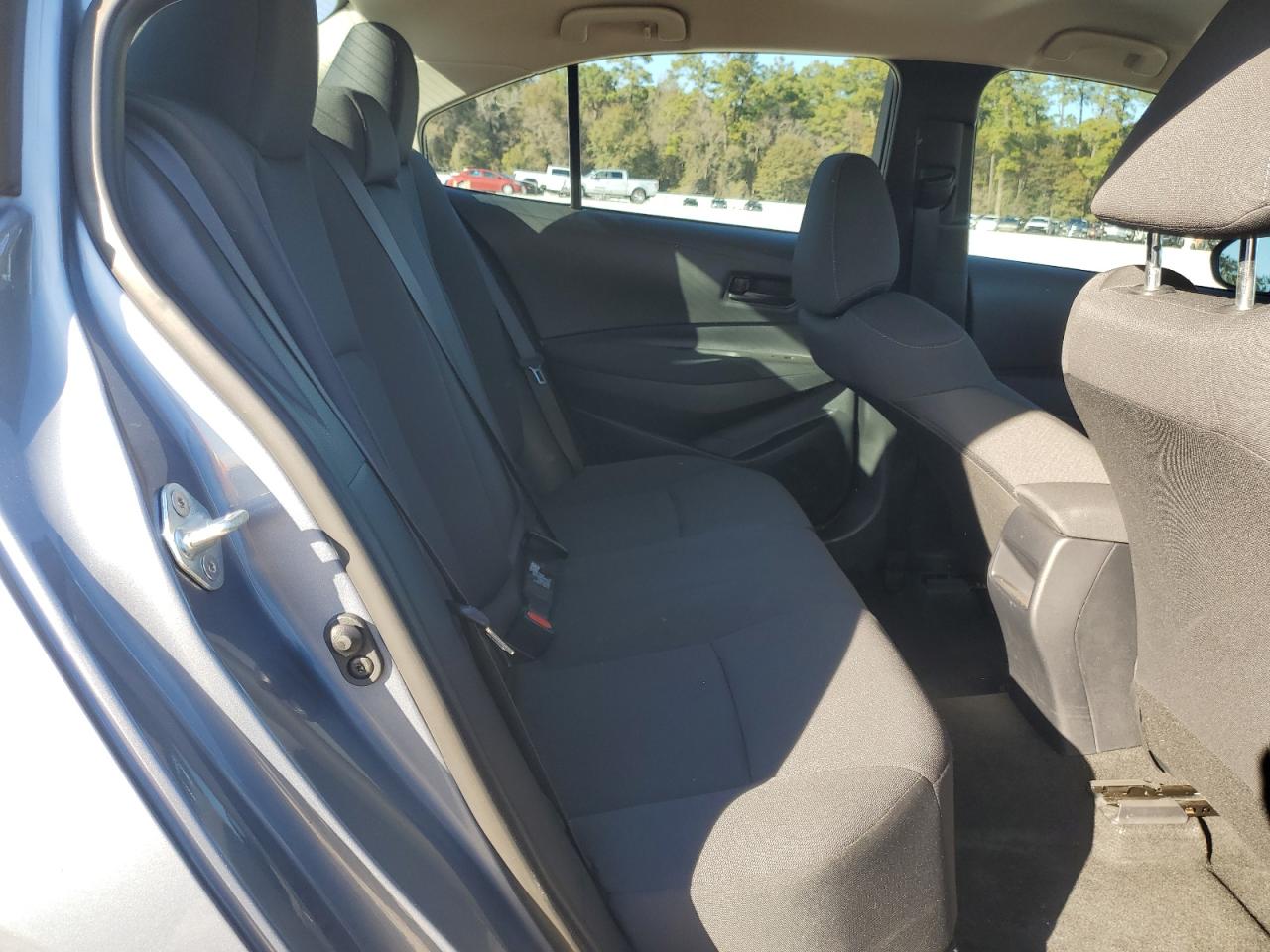 2022 TOYOTA COROLLA LE VIN:5YFEPMAE3NP385537