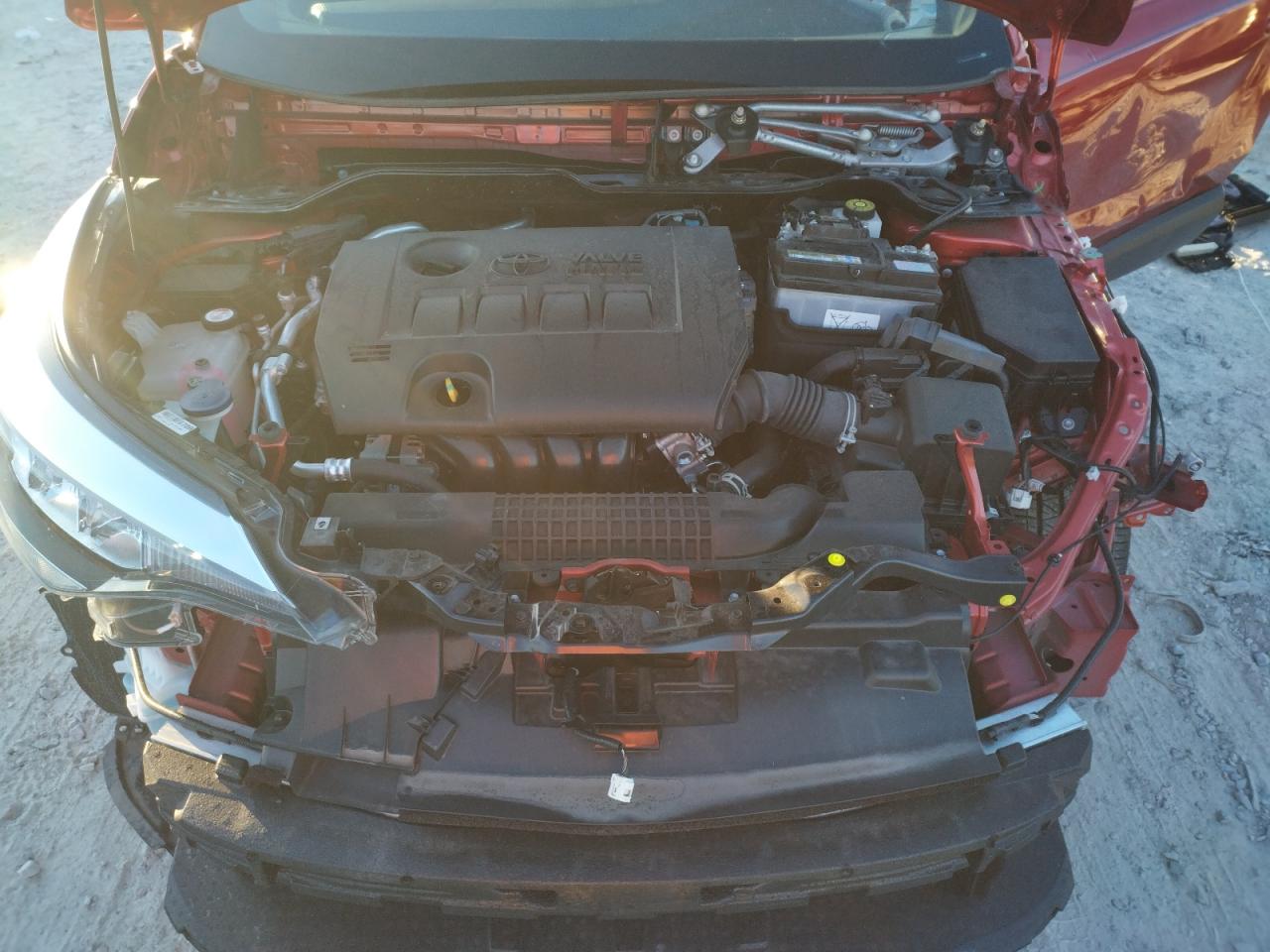 2022 TOYOTA C-HR XLE VIN:NMTKHMBX8NR142294