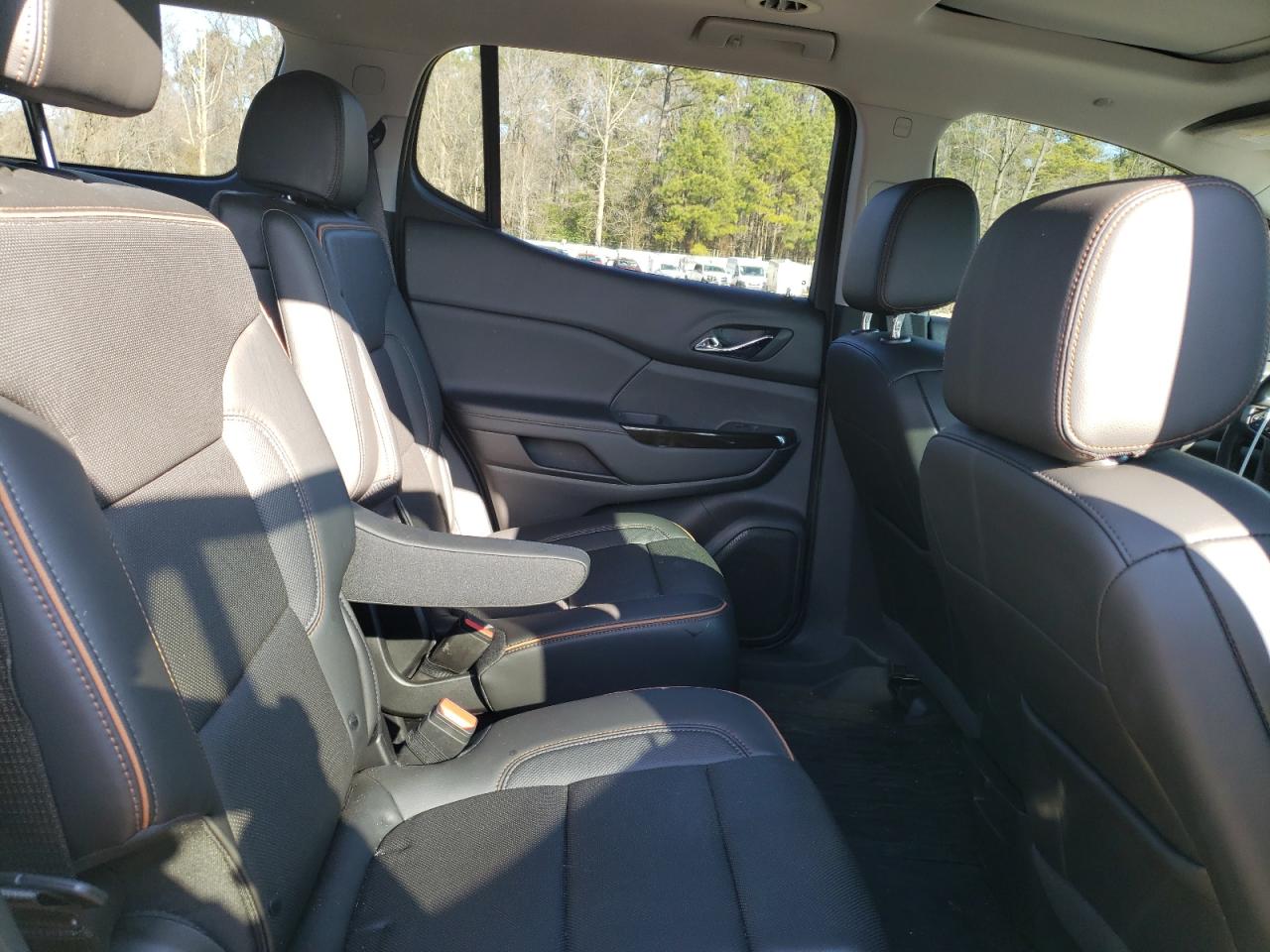 2022 GMC ACADIA AT4 VIN:1GKKNLLS0NZ129629