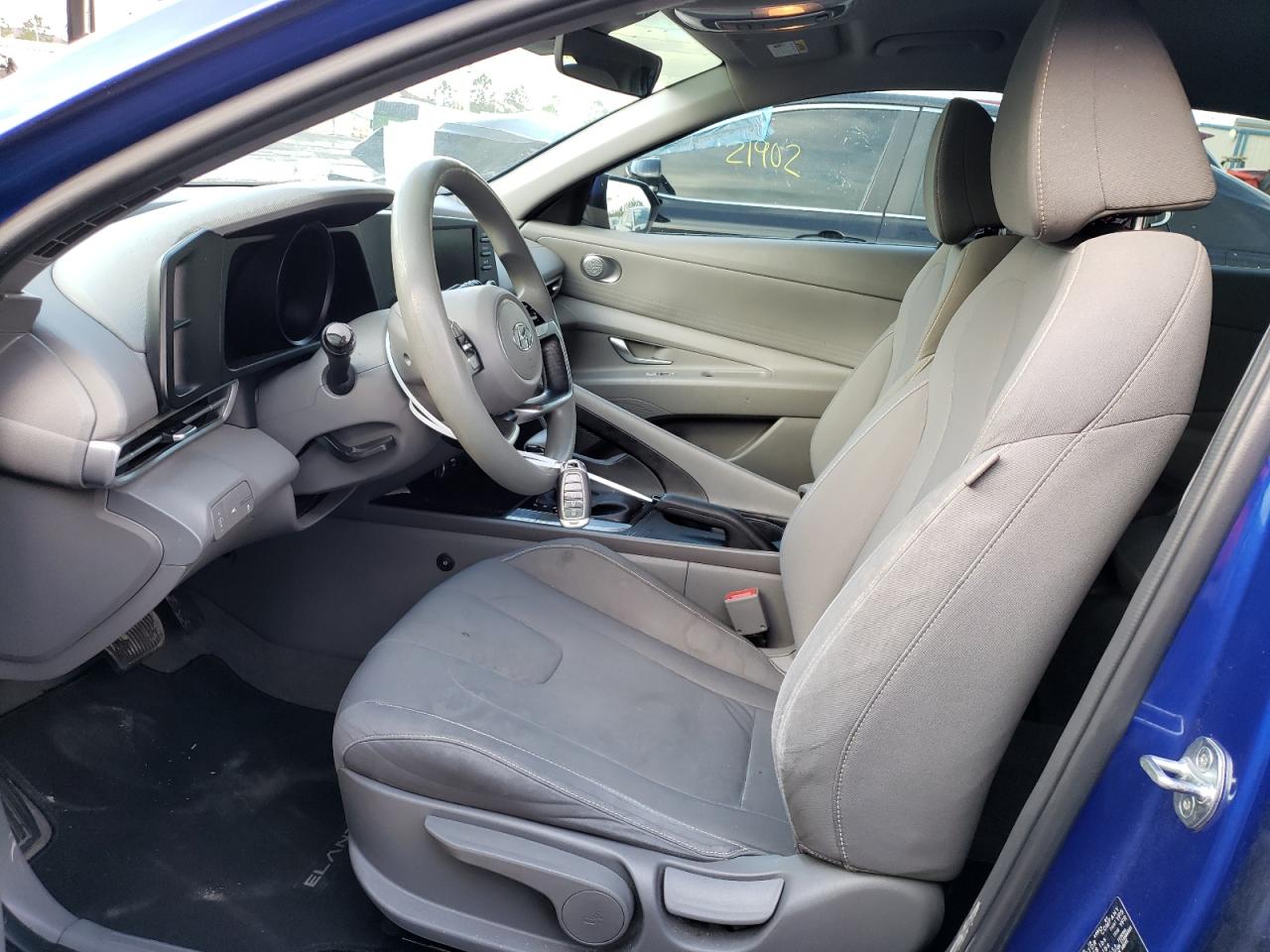 2022 HYUNDAI ELANTRA SEL VIN:KMHLM4AG1NU310061