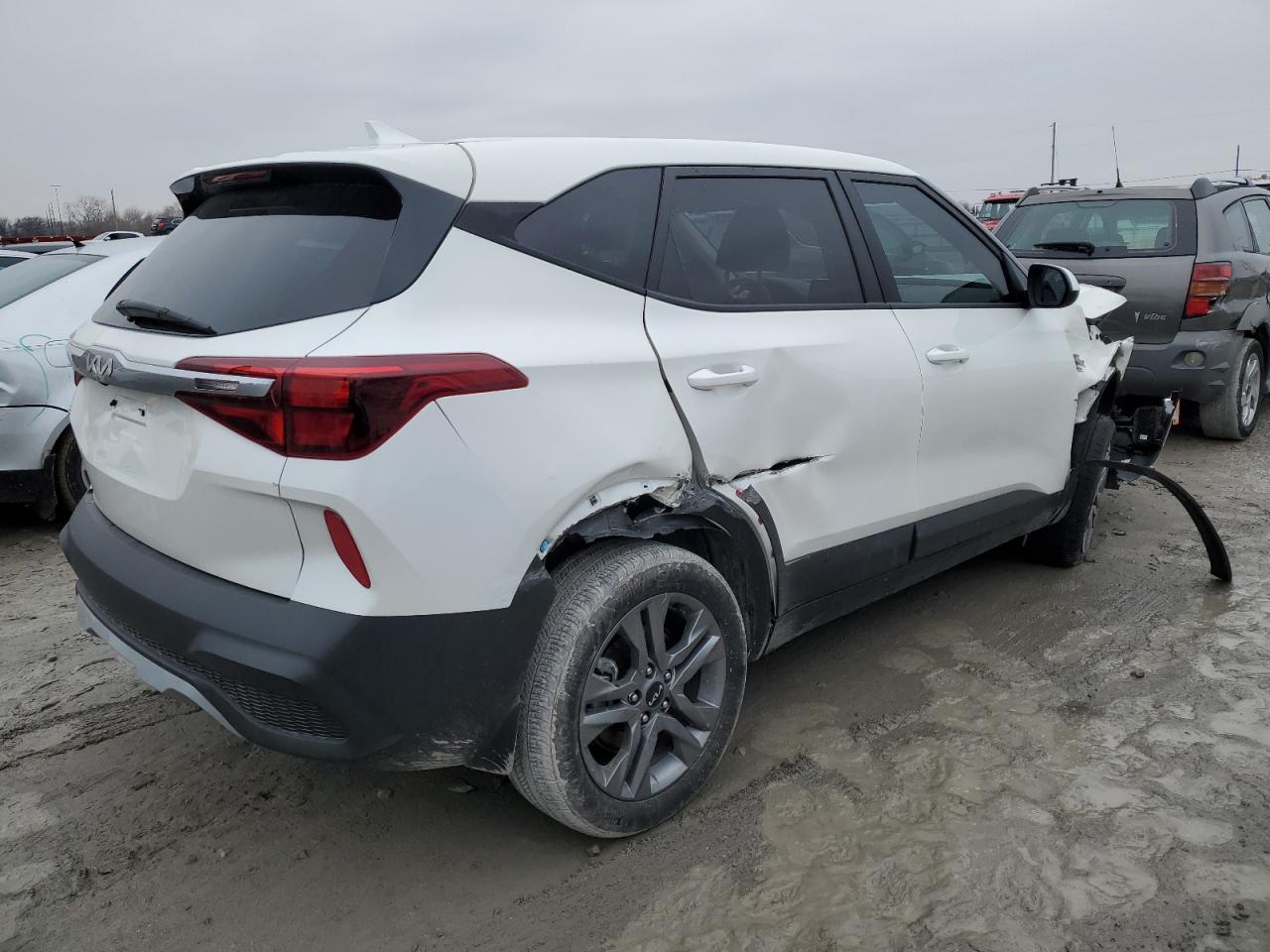 2023 KIA SELTOS LX VIN:KNDEPCAA6P7430756